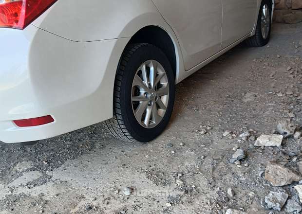 Toyota Corolla 2015 — լուսանկար 12