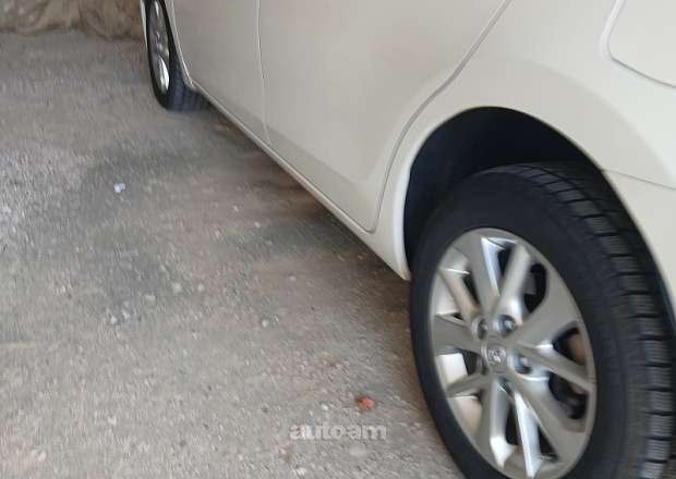 Toyota Corolla 2015 — լուսանկար 11