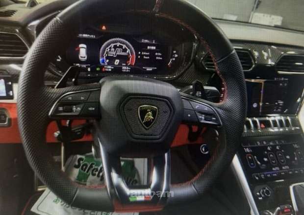 Lamborghini Urus