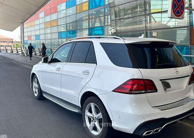 Mercedes-Benz GLE 350 2018 — լուսանկար 3