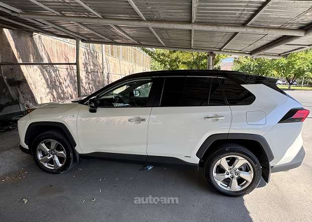 Toyota Rav 4 2020 — photo 3