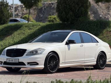 Mercedes-Benz S 500  2010 