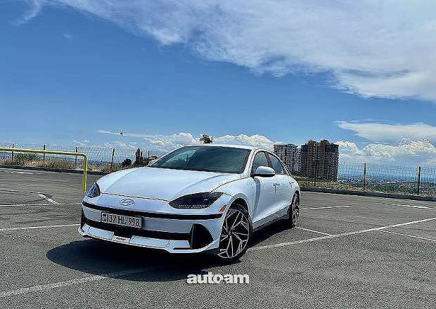 Hyundai Ioniq 2023 — photo 2