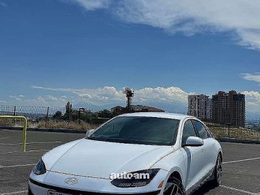 Hyundai Ioniq  2023 