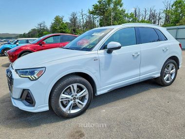 Audi Q3  2023 