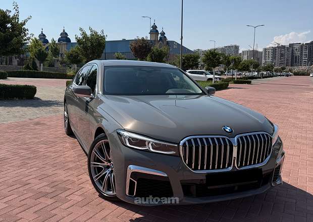 BMW 740