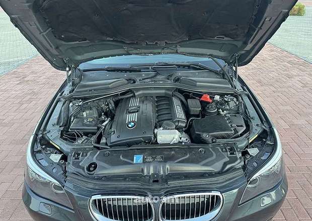 BMW 525