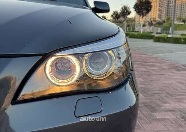 BMW 525