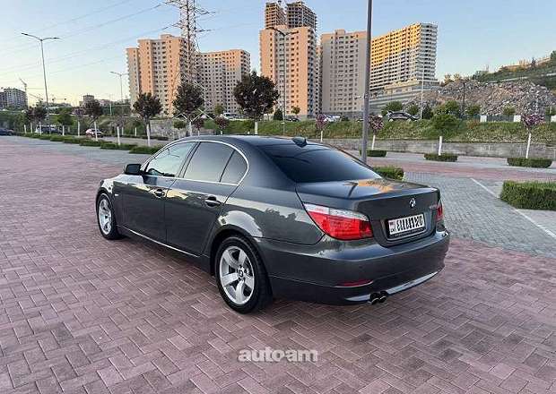 BMW 525