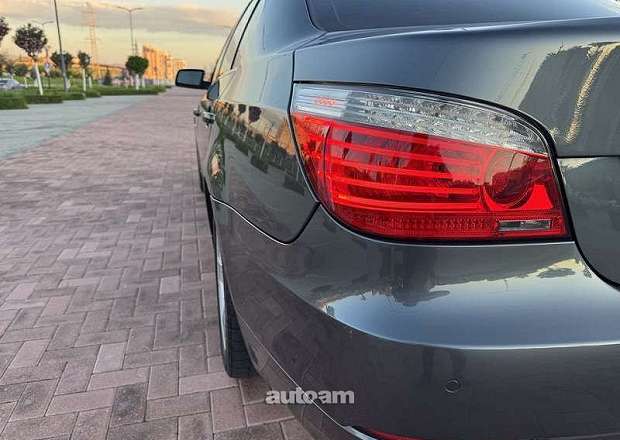 BMW 525