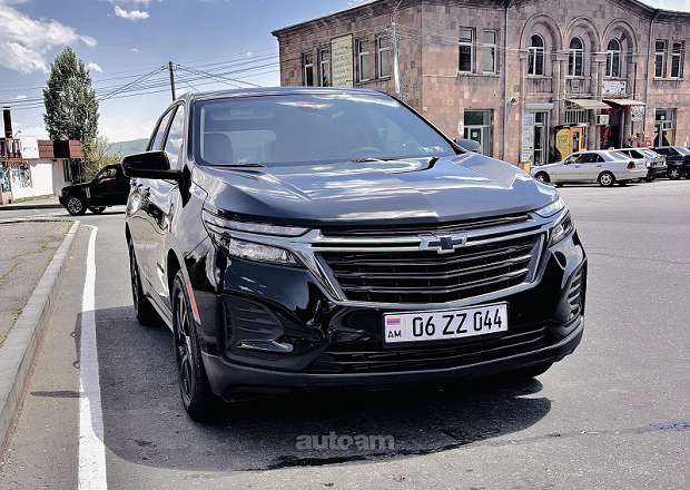 Chevrolet Equinox 2023 — фото 1