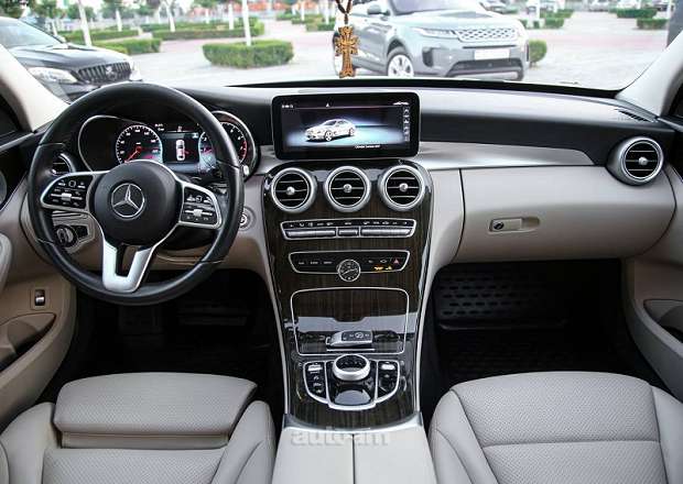 Mercedes-Benz C 300
