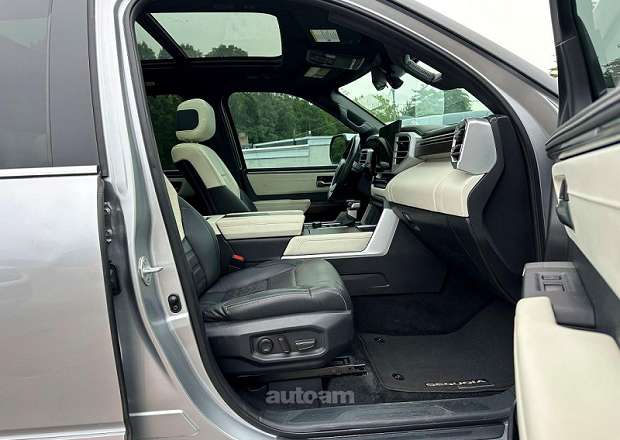 Toyota Sequoia