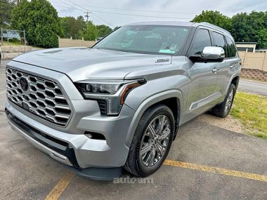 Toyota Sequoia  2024 