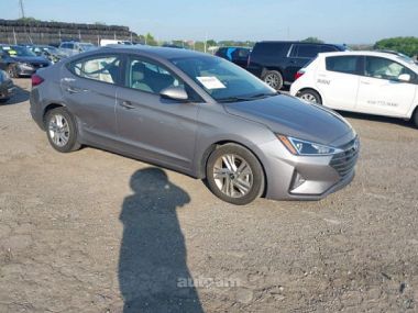 Hyundai Elantra  2020 