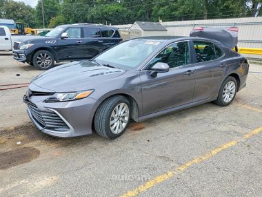 Toyota Camry  2022 