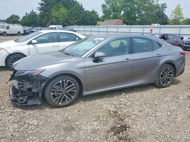 Toyota Camry  2025 
