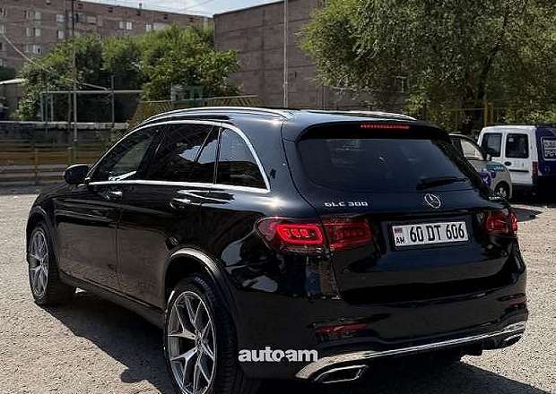 Mercedes-Benz GLC 300 2022 — photo 5