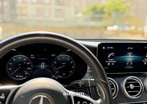 Mercedes-Benz GLC 300 2022 — photo 10