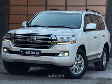 Toyota Land Cruiser 200  2016 