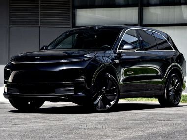 Lixiang Li L6  2025 