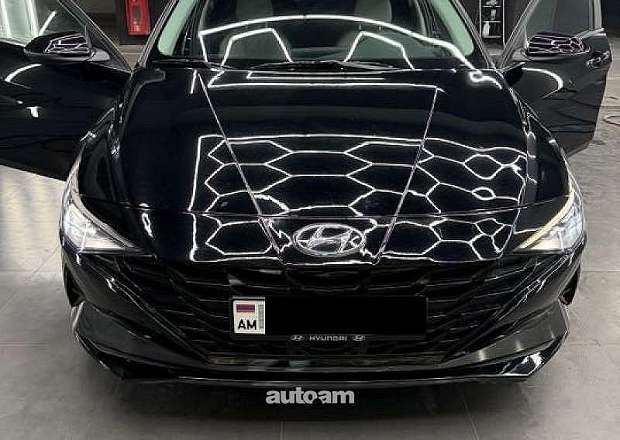 Hyundai Elantra 2022 — լուսանկար 2