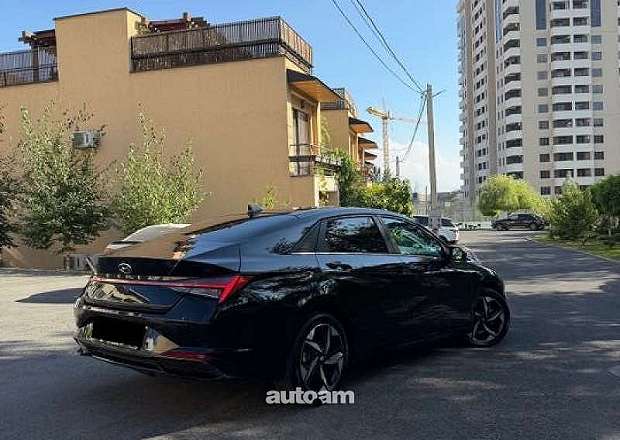 Hyundai Elantra 2022 — լուսանկար 5