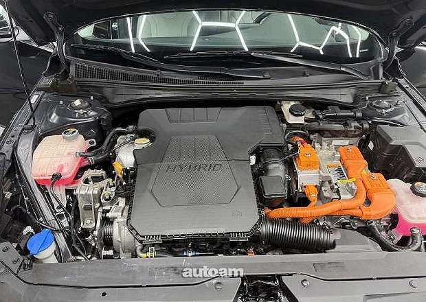 Hyundai Elantra 2022 — լուսանկար 10