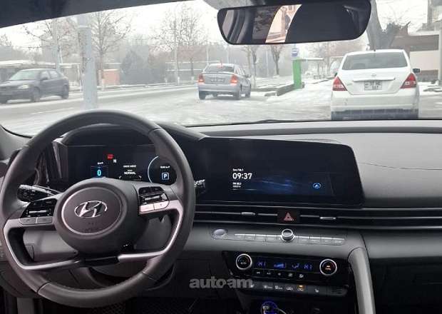 Hyundai Elantra 2023 — լուսանկար 8