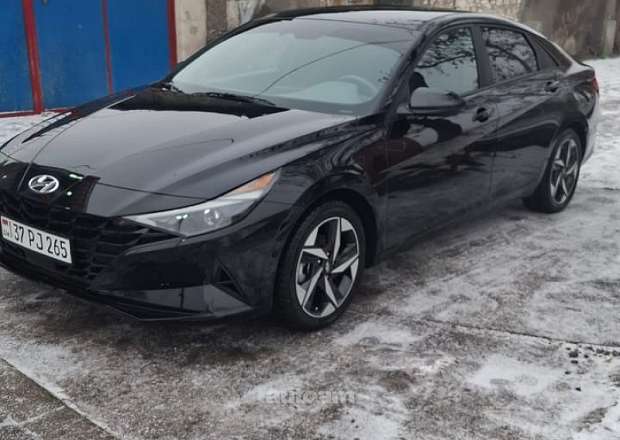 Hyundai Elantra 2023 — լուսանկար 2