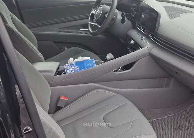 Hyundai Elantra 2023 — լուսանկար 5