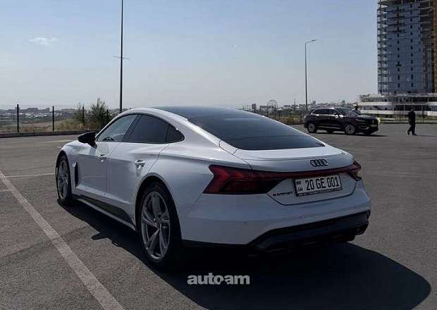 Audi e-tron GT 2024 — լուսանկար 9