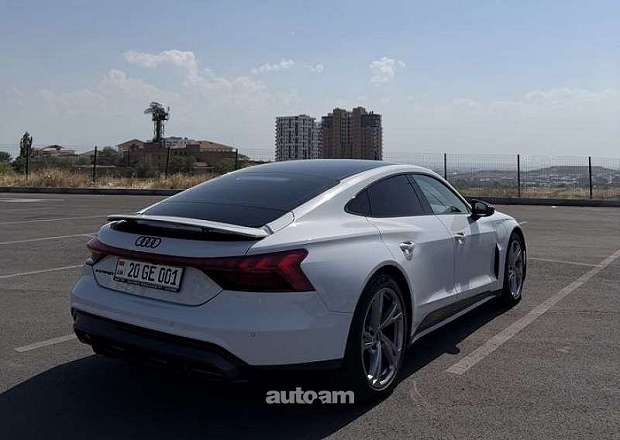 Audi e-tron GT 2024 — լուսանկար 8