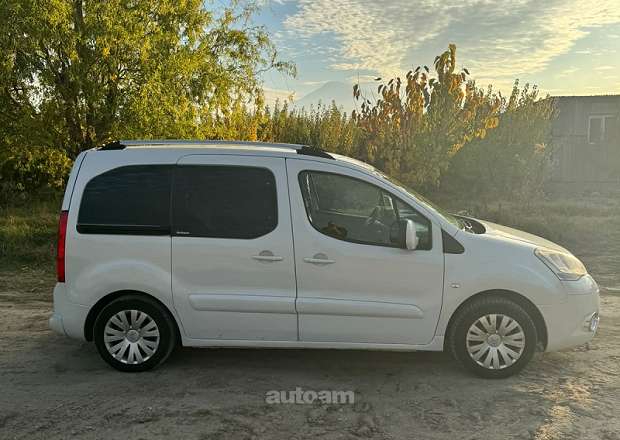 Citroen Berlingo 2012 — photo 1
