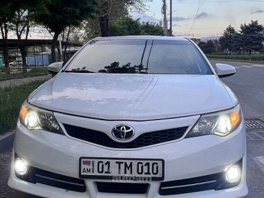 Toyota Camry  2013 