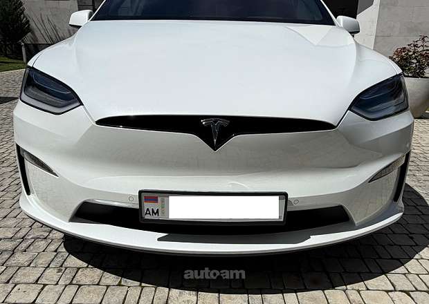 Tesla Model X 2022 — լուսանկար 1
