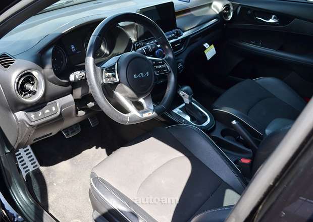 Kia Forte 2021 — լուսանկար 10