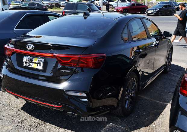 Kia Forte 2021 — լուսանկար 15