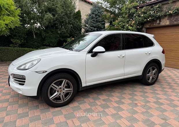 Porsche Cayenne 2014 — photo 3