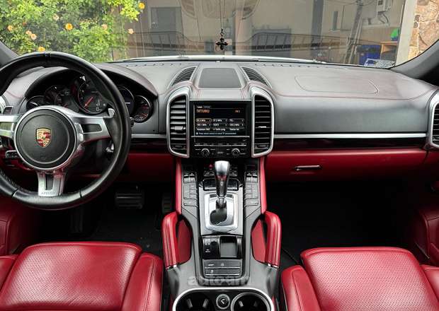 Porsche Cayenne 2014 — photo 4