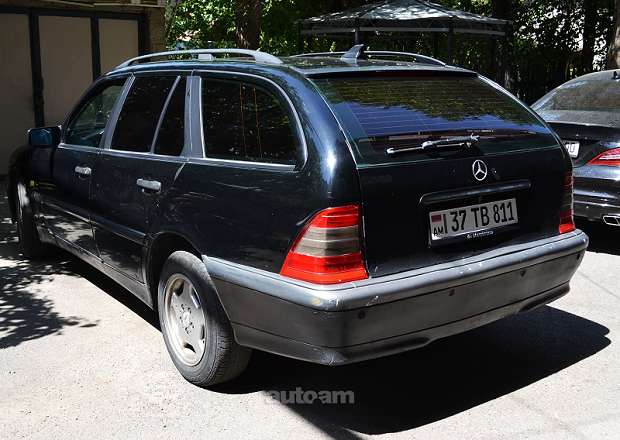 Mercedes-Benz C 240 1999 — լուսանկար 14