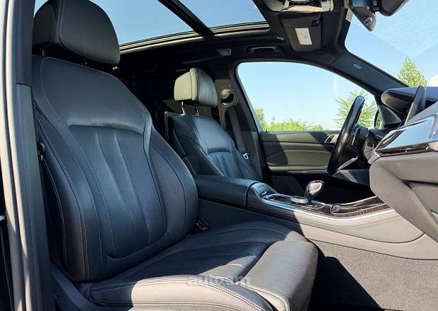 BMW X5 2019 — լուսանկար 11