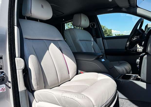 Rolls Royce Phantom 2022 — լուսանկար 11