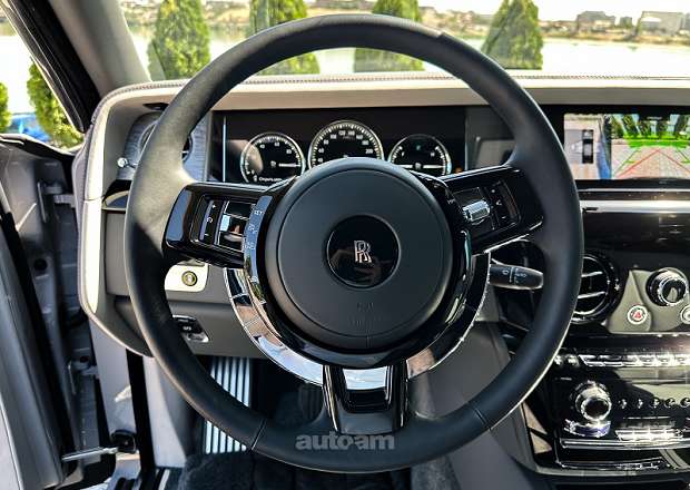 Rolls Royce Phantom 2022 — լուսանկար 7