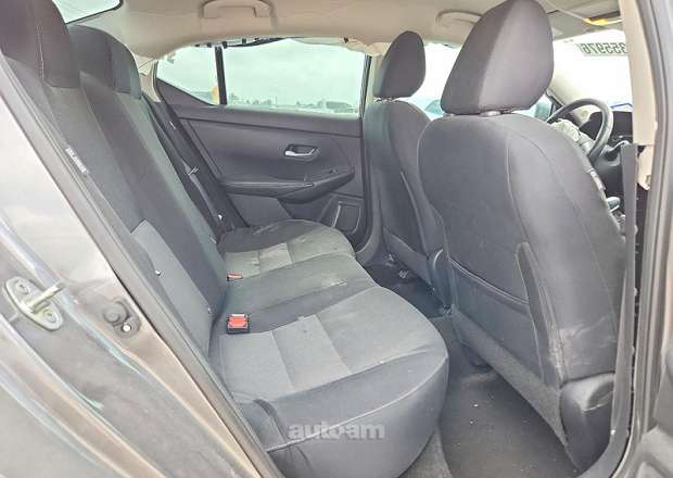 Nissan Sentra