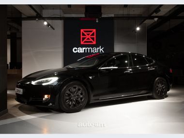 Tesla Model S  2018 