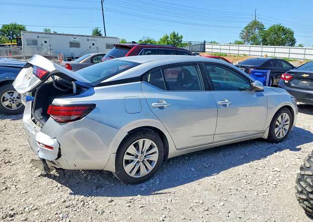 Nissan Sentra