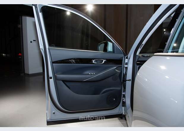 Geely Galaxy E5