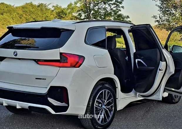 BMW iX1
