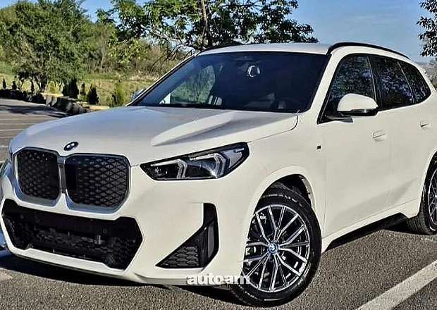 BMW iX1